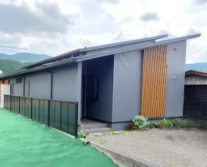 久万高原町 外壁塗装および屋根遮熱塗装 施工後の外観