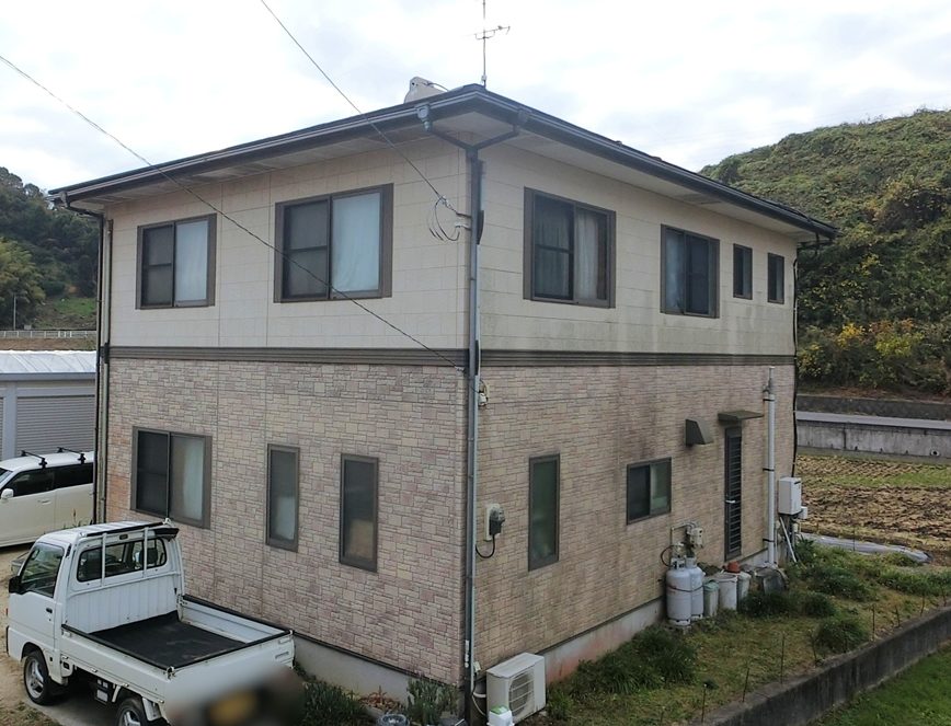 松山市 屋根施工前 劣化が進行した既存屋根の状態